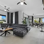 Lav Lux Elegant With Private Heated Pool Villa *