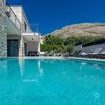 Lav Lux Elegant With Private Heated Pool Villa