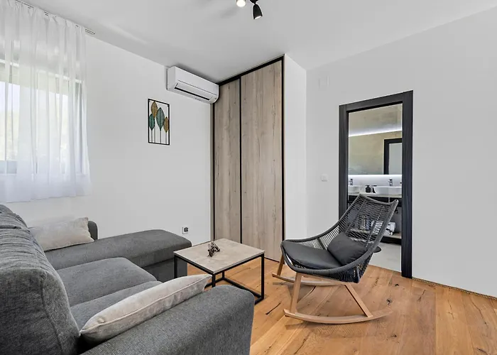 Lav Lux Elegant With Private Heated Pool Villa