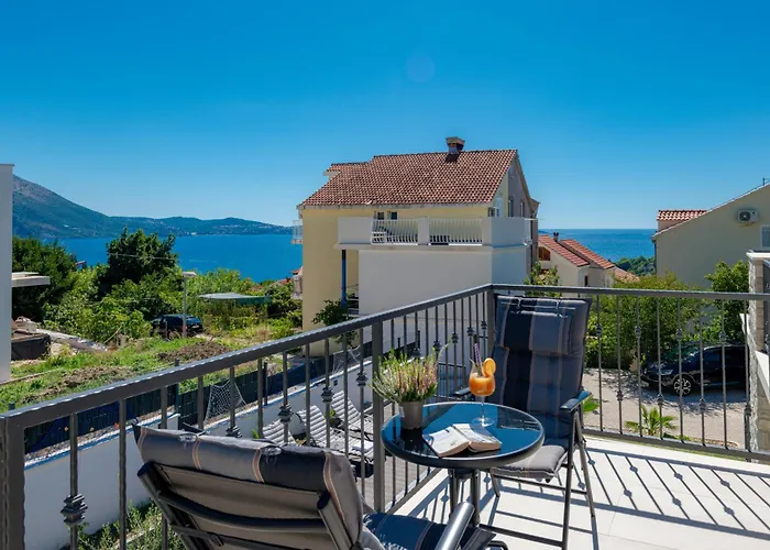 Villa Lav Lux Elegant With Private Heated Pool