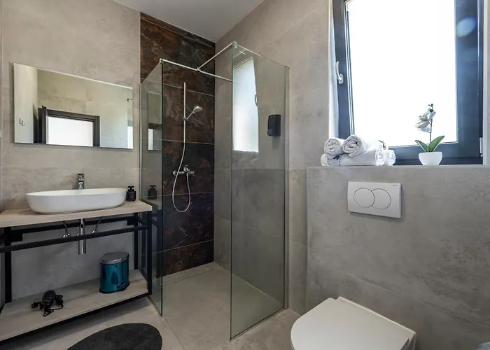 Lav Lux Elegant With Private Heated Pool Villa