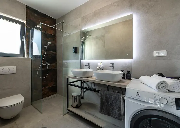 Lav Lux Elegant With Private Heated Pool *