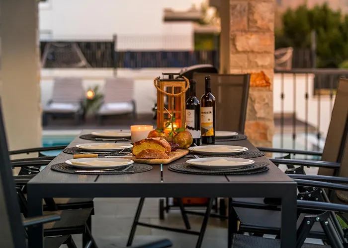 Lav Lux Elegant With Private Heated Pool Mlini