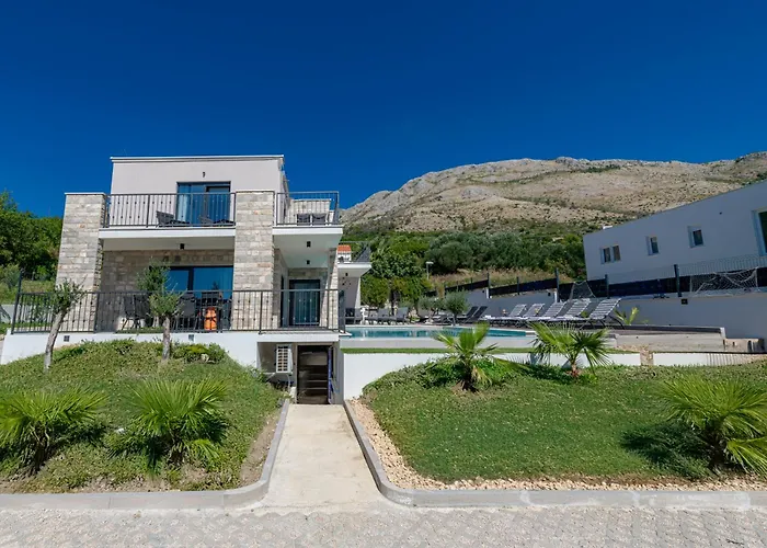 Lav Lux Elegant With Private Heated Pool