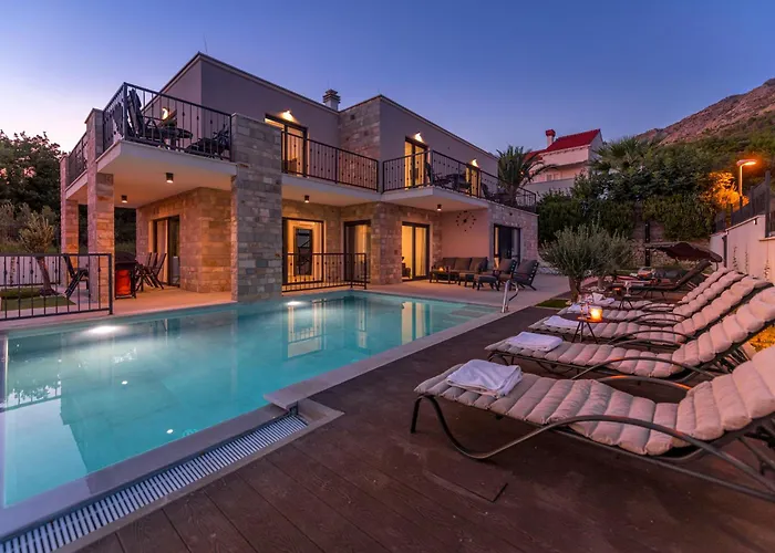 Lav Lux Elegant With Private Heated Pool Villa
