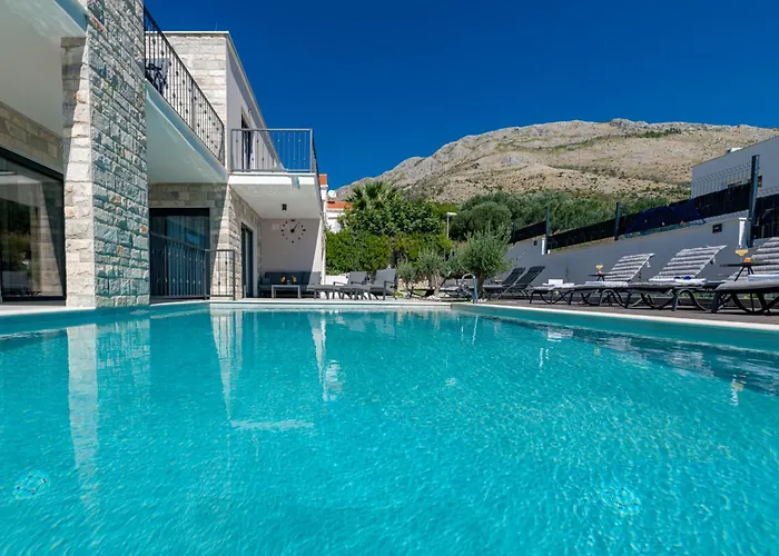 Lav Lux Elegant With Private Heated Pool Villa