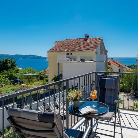 Villa Lav Lux Elegant With Private Heated Pool