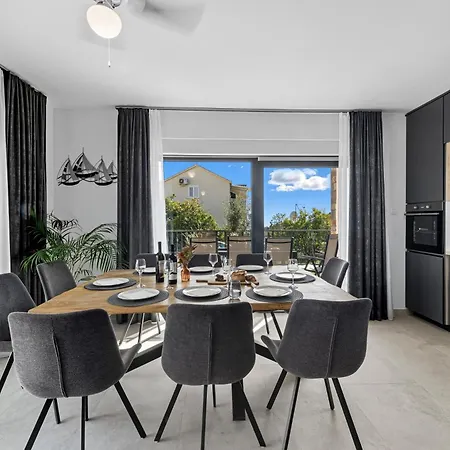 Lav Lux Elegant With Private Heated Pool Villa