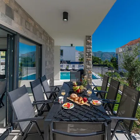 Villa Lav Lux Elegant With Private Heated Pool Mlini