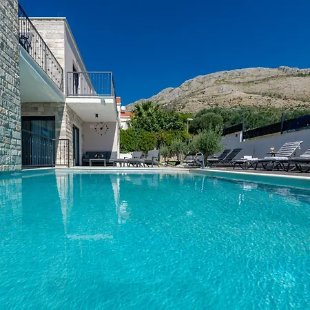 Lav Lux Elegant With Private Heated Pool Villa